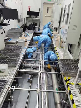 电子车间高架地板清洁